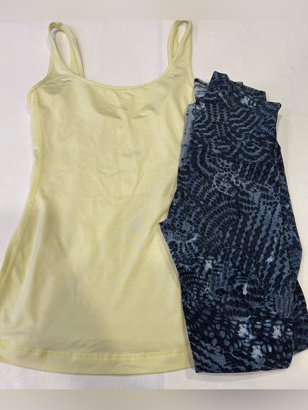 2 lulumon womens bundle